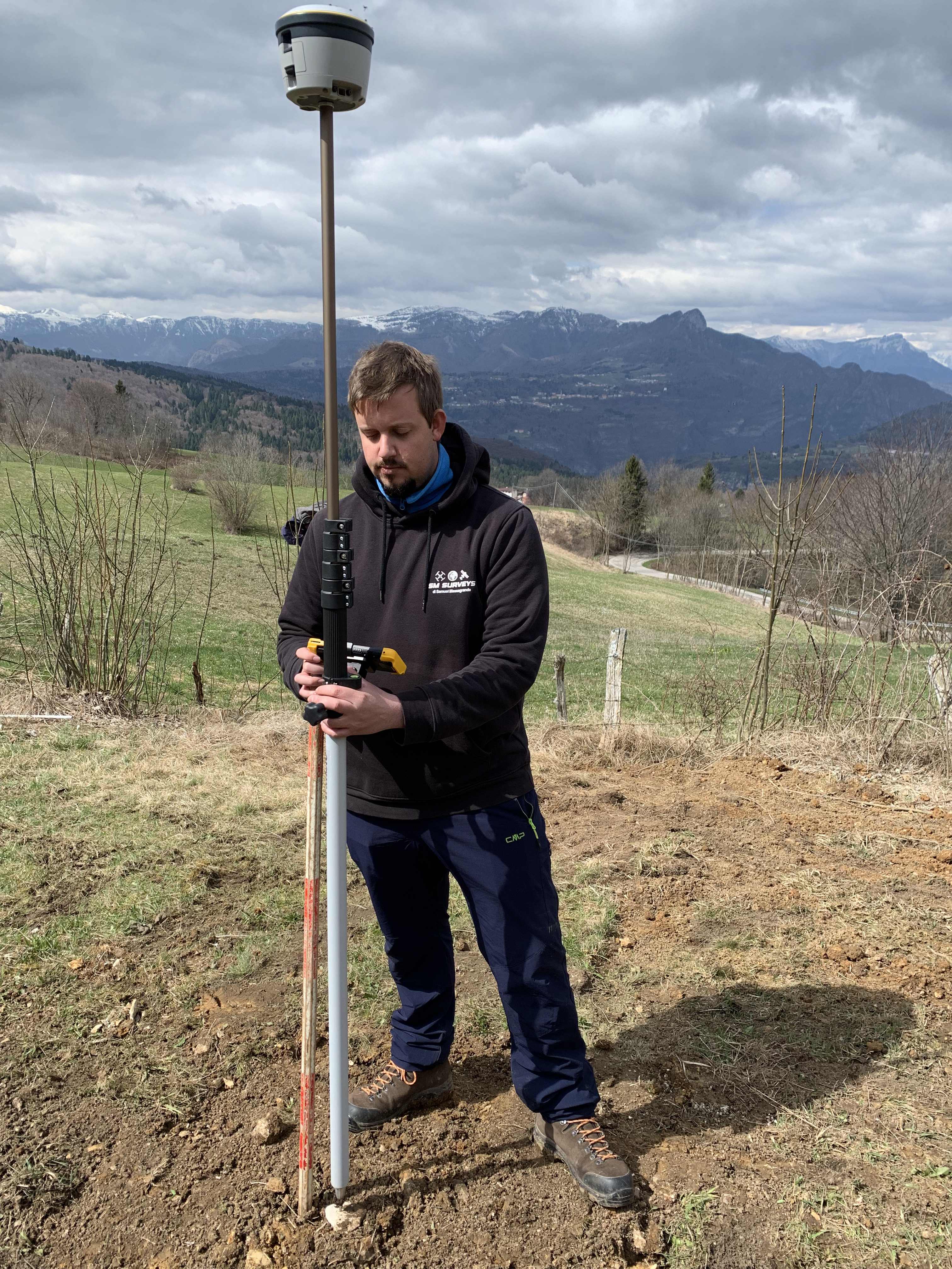 Strumentazione GNSS in operazione
